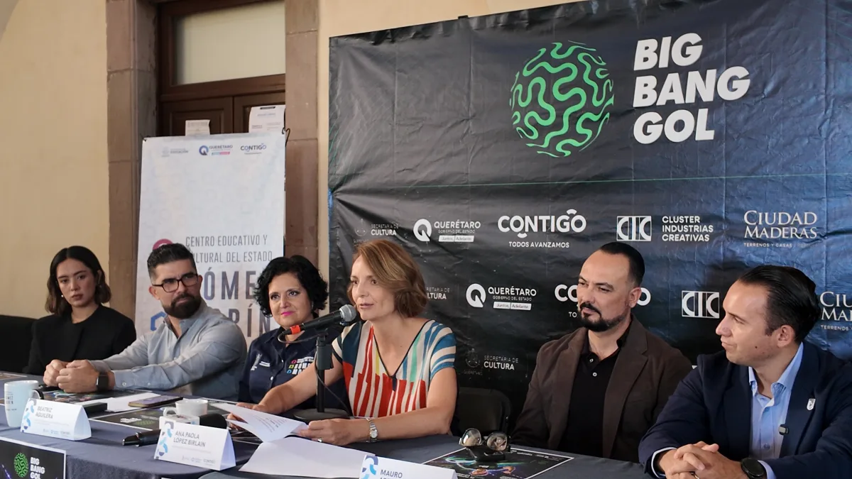 Ana Paola López Birlain, secretaria de Cultura de Querétaro, acompañada por organizadores y aliados, presenta en rueda de prensa la experiencia inmersiva Big Bang Gol.